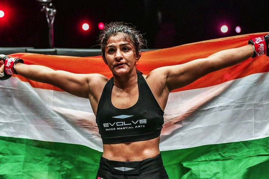 ২০১৭ সালে তেইশ অনুর্ত্তীর্ণ বিশ্ব কুস্তি চ্যাম্পিয়নশিপে রুপোর পদক জিতেছিলেন। তার আগে কোনও ভারতীয় ওই পদক জেতেননি। সে বারও ৪৮ কেজি বিভাগেই অংশ নিয়েছিলেন তিনি।