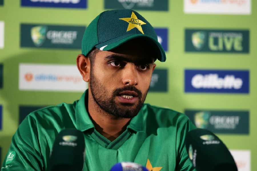 এই যৌন হয়রানির অভিযোগের কারণে বাবর খুব কঠিন পরিস্থিতির মুখোমুখি হয়েছিলেন। পাক সংবাদমাধ্যমে একের পর এক রসালো এবং বিস্ফোরক প্রতিবেদন প্রকাশিত হয়েছে তাঁর ব্যক্তিগত জীবন নিয়ে।