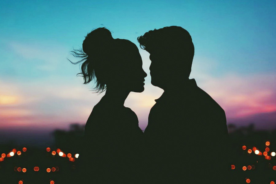 প্রেম করার দিনগুলিতে বিয়ে করার প্রতিশ্রুতি দিলেও, পরে নাকি শ্রদ্ধাকে বিয়ে করতে রাজি ছিলেন না আফতাব। এ নিয়ে দু’জনের মধ্যে তুমুল বিবাদ হয়। শ্রদ্ধা নিজের বাড়ি ফিরে যেতে চান।