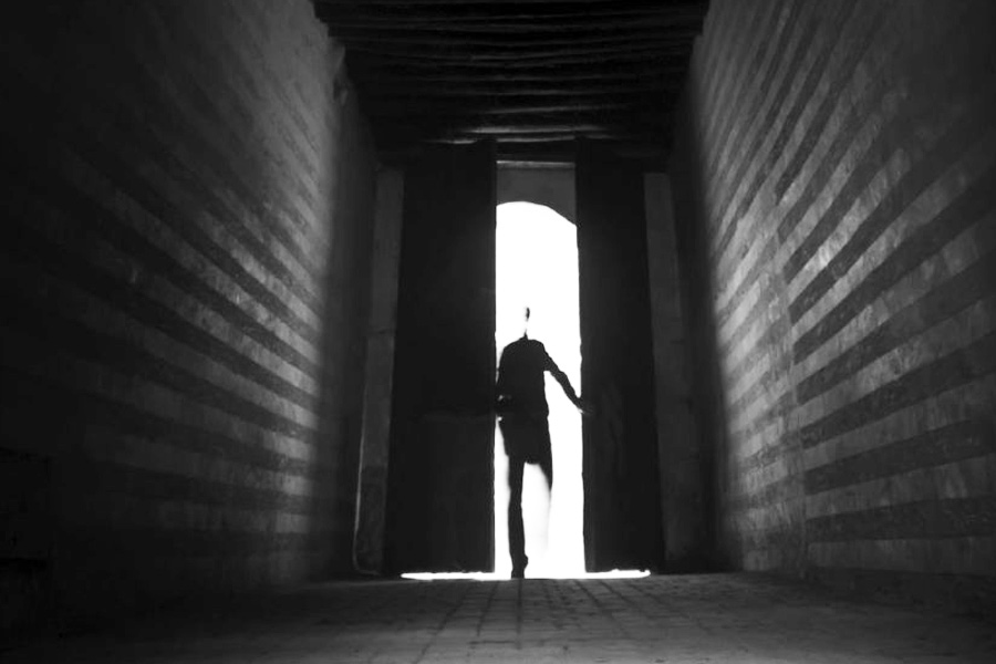 প্রতিদিন রাত ২টোর সময় ফ্ল্যাট থেকে বেরিয়ে যেতেন আফতাব। আর শহরের জঙ্গলে শ্রদ্ধার দেহের একটি করে টুকরো ফেলে দিয়ে আসতেন তিনি।