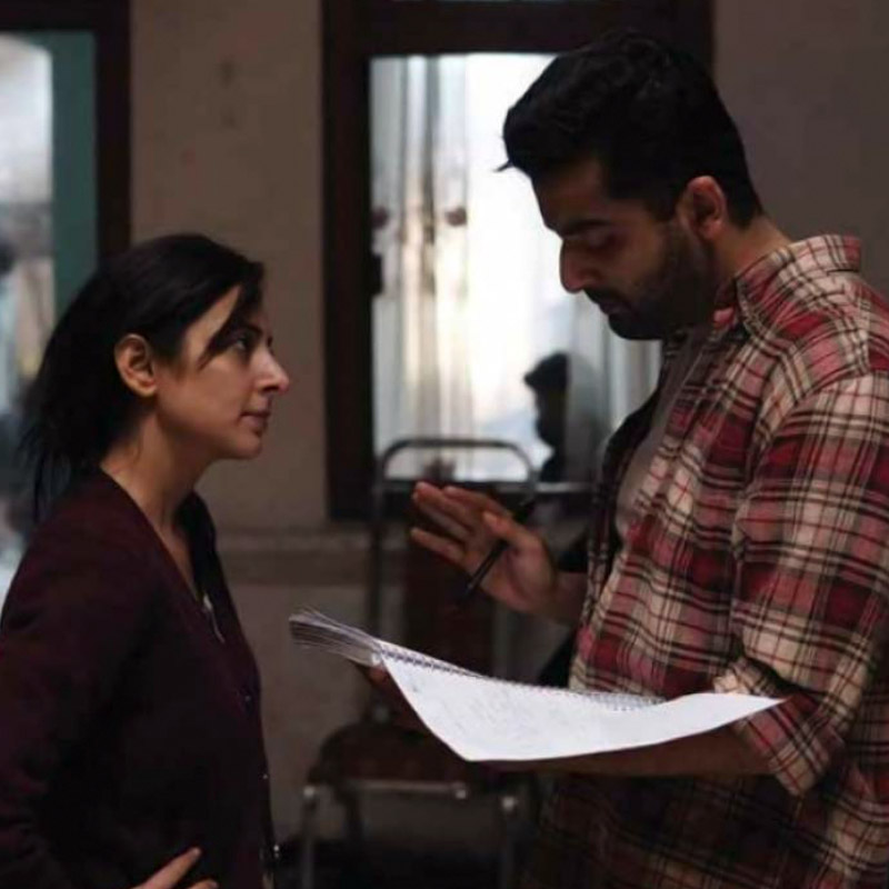 সাদিকের ছবির বিরুদ্ধে মূলত সরব হয়েছেন পাকিস্তানের ধর্মীয় কট্টরপন্থী, বুদ্ধিজীবী এবং সাধারণ জনগণের একাংশ। তাঁদের দাবি, ছবিটি ইসলাম-বিরোধী। পাকিস্তান একটি ইসলাম ধর্মাবলম্বী দেশ, তাই এখানে ইসলামের বিরুদ্ধে কোনও কিছুকে প্রশ্রয় দেওয়া যাবে না।