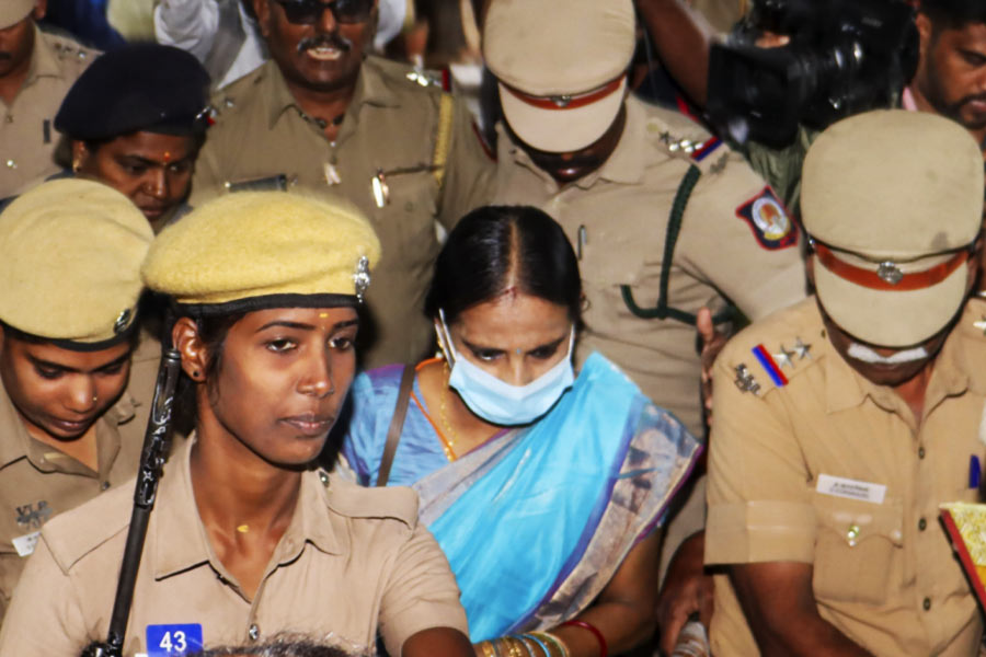 জেল থেকে বেরিয়ে নলিনী একাধিক সাক্ষাৎকারে সংবাদমাধ্যমের মুখোমুখি হয়েছেন। তাঁর দাবি, রাজীব গান্ধী হত্যাকাণ্ডে তাঁর আদতে কোনও ভূমিকাই ছিল না। তিনি আদতে নির্দোষ।