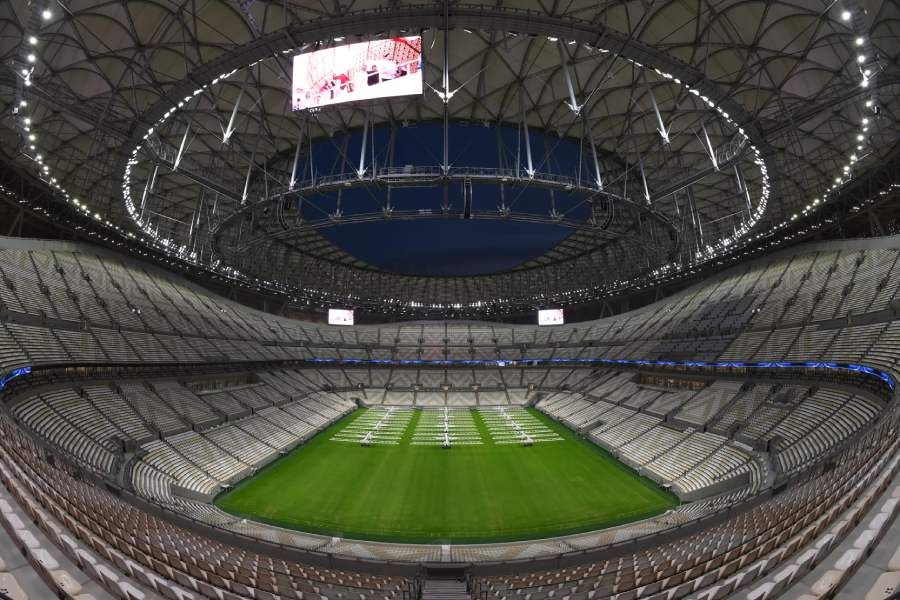 সবচেয়ে অবাক করা ব্যাপার, বিশ্বকাপের পরেই স্টেডিয়ামের যাবতীয় আসন বিক্রি করে দেওয়া হবে এবং স্টেডিয়ামটি ভেঙে ফেলা হবে। কারণ লুসাইলে আর নতুন স্টেডিয়াম নাকি দরকারই নেই।