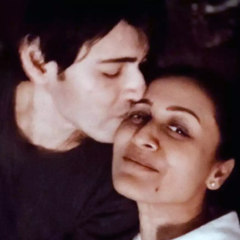 দীর্ঘকালীন সম্পর্কে থাকার পর ২০০৫ সালে বিবাহবন্ধনে আবদ্ধ হন মহেশ এবং নম্রতা। বলিপাড়ার একাংশের দাবি, মহেশ নাকি বিয়ের আগে শর্ত রেখেছিলেন যে, বিয়ে করলে তাঁকে অভিনয় জগৎ থেকে পুরোপুরি সরে যেতে হবে। নম্রতা নাকি এই শর্তে রাজি হয়ে বিয়ে করেন মহেশকে।