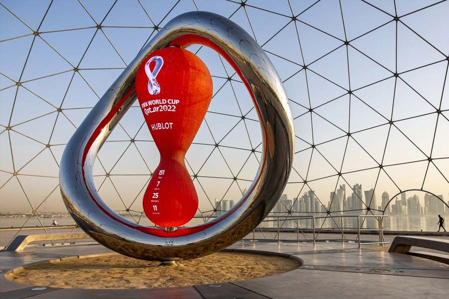 প্রশাসনের তরফে জানানো হয়েছে, শুল্কমুক্ত মদ নিয়ে কোনও ভাবেই কাতারে প্রবেশ করা যাবে না।