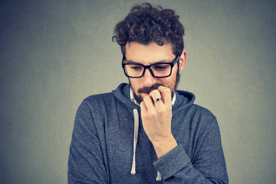 নিজের দোষ, গুণ এবং চাহিদা পর পর একটি খাতায় লিখে রাখার অভ্যাস করুন।