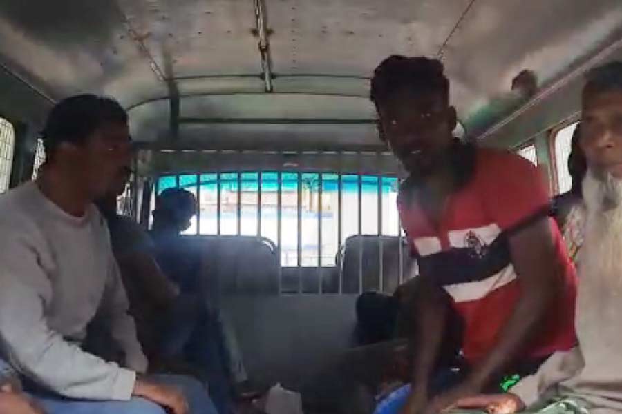 গ্রাম থেক ১২ জনকে গ্রেফতার করেছে পুলিশ।