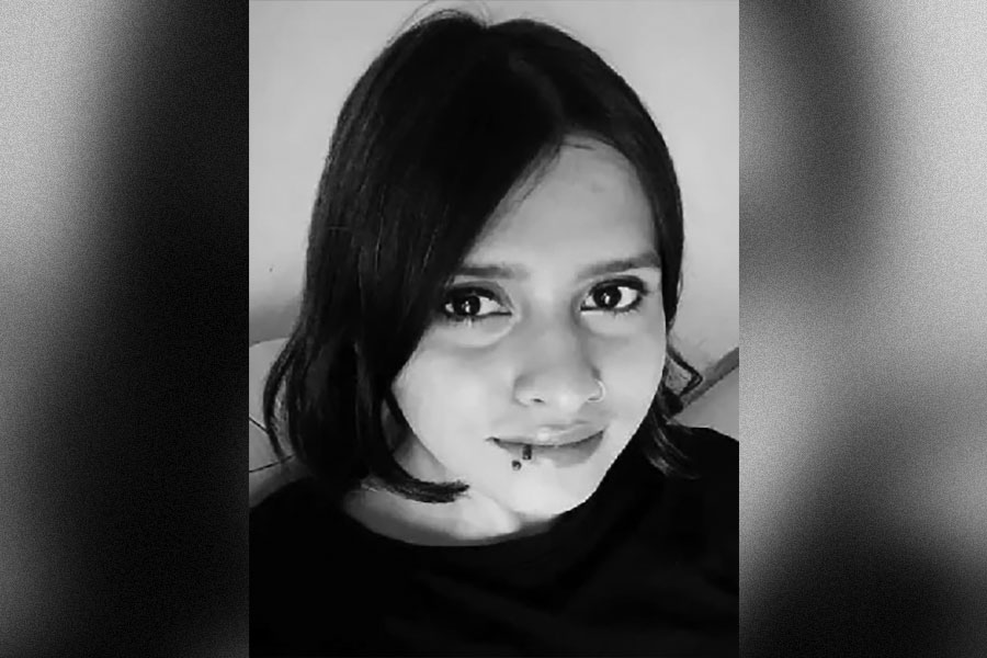 ১৮ মে ফ্ল্যাটে প্রেমিকের হাতে খুন হন শ্রদ্ধা। তাঁকে প্রথমে শ্বাসরোধ করে খুন করা হয়। পরে সেই দেহ টুকরো টুকরো করে কাটেন আফতাব।