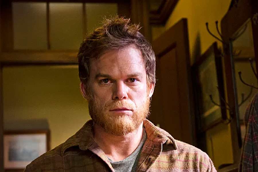 সিরিজ়ের পরের দিকে সেই বোনের সঙ্গে যৌনসঙ্গমেও লিপ্ত হয়েছিলেন ডেক্সটার।