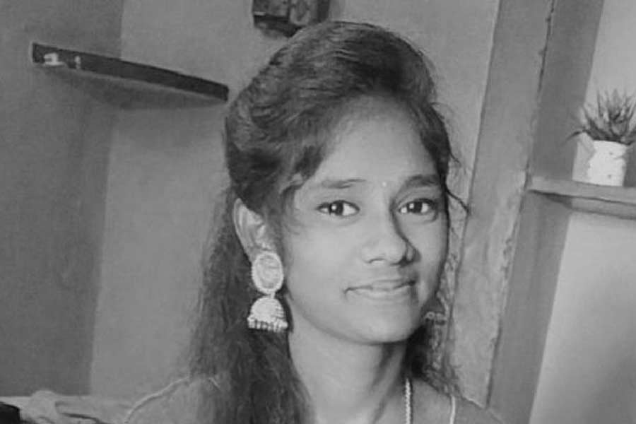 এই ফুটবলারেরই মৃত্যু হয়েছে। 