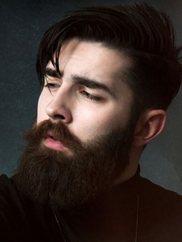 ইম্পেরিয়াল লুক: গোঁফের সঙ্গে সামঞ্জস্য রয়েছে কি না, সে দিকে বিশেষ খেয়াল রাখতে হবে। চিবুক থেকে খুব সামান্য অংশ জুড়ে থাকে এই দাড়ি। 