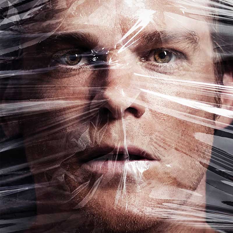 প্রেমিকা শ্রদ্ধা ওয়ালকরকে খুনের অভিযোগে হেফাজতে রয়েছেন প্রেমিক আফতাব আমিন পুনাওয়ালা। ছ’মাস আগের এই হত্যাকাণ্ডে স্তম্ভিত গোটা দেশ। এই হত্যাকাণ্ডকে ‘বিরলের মধ্যে বিরলতম’ বলেও উল্লেখ করেছেন বিশেষজ্ঞরা। এই হত্যাকাণ্ড সংক্রান্ত যে তথ্যটি সবাইকে চমকে দিয়েছে তা হল এই যে, শ্রদ্ধাকে খুনের পর তাঁর দেহ লোপাটের অনুপ্রেরণা আফতাব পেয়েছিলেন ‘ডেক্সটার’ নামে আমেরিকার একটি ওয়েব সিরিজ় দেখে।