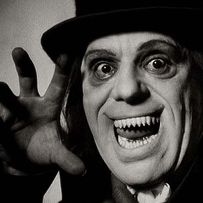 রবার্ট দাবি করেছিলেন, ‘লন্ডন আফটার মিডনাইট’ ছবিতে চ্যানির অভিনয় দেখে তিনি খুনের সিদ্ধান্ত নেন। ১৯২৮-এ তাঁর বিরুদ্ধে দায়ের করা মামলা একটি জুরির বিচারে অমীমাংসিত থেকে গেলে রবার্টকে ফের আটক করে তাঁর বিরুদ্ধে মামলা চালানো হয়। ১৯২৯ সালে আদালতে রায় দেওয়া হয়, রবার্ট মানসিক বিকারগ্রস্ত। কারাবাস বা মৃত্যুদণ্ড হয়নি রবার্টের, কিন্তু উন্মাদাশ্রমে থাকতে হয় আজীবন।