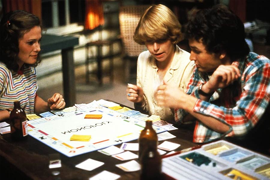 ১৯৮৮ সালে হ্যালোউইনের ঠিক এক সপ্তাহ আগে, ১৮ বছর বয়সি মনোবিজ্ঞানের ছাত্র শ্যারন গ্রেগরিকে তাঁর বাড়িতেই ছুরিকাঘাত করে খুন করেন ১৯ বছর বয়সি মার্ক ব্রাঞ্চ। ১৯৮০ সালের টেলি সিরিজ় ‘ফ্রাউডে দ্য থার্টিনথ’-এর খলনায়ক ‘জেসন ভুরহিস’-এর সঙ্গে নিজের বিস্তর মিল রয়েছে বলেই মনে করতেন মার্ক। সেই চরিত্র থেকেই অনুপ্রাণিত হন মার্ক।