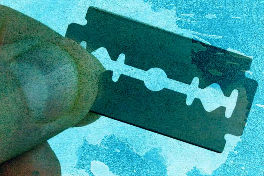 ২০০৪ সালে, ড্যানিয়েল গঞ্জালেস নামে এক জন ব্রিটিশ ব্যক্তি বিশাল ব্লেড দিয়ে ৩ দিনের মধ্যে ৪ জনকে খুন করেন এবং দু’জনকে জখম করেন। নিহতের মধ্যে এক জন ৭৬ বছর বয়সি মহিলাও ছিলেন।