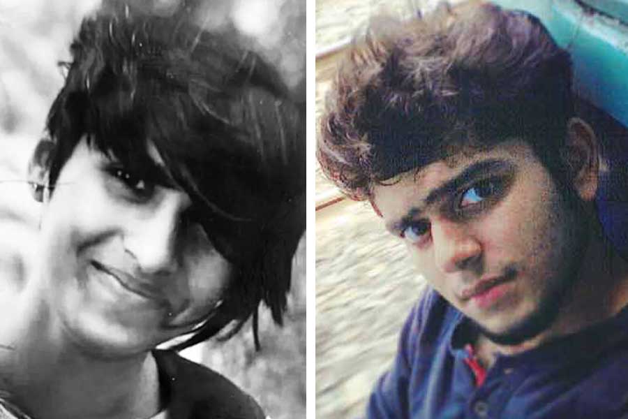 আফতাবের আরও দাবি, টাকাপয়সার খরচ নিয়ে ১৮ মে দু’জনের মধ্যে ঝামেলা হয়েছিল। কারণ দু’জনের হাতটান চলছিল। দিল্লি থেকে মুম্বইয়ে গিয়ে ব্যাগপত্তর কে নিয়ে আসবেন, তা নিয়ে কথা কাটাকাটিও হয়।