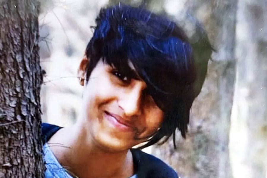 আফতাব এবং শ্রদ্ধার ফ্ল্যাটের রান্নাঘরে রক্তের দাগও পাওয়া গিয়েছে। সেই রক্তের নমুনাও পাঠানো হয়েছে ফরেনসিক গবেষণাগারে। 