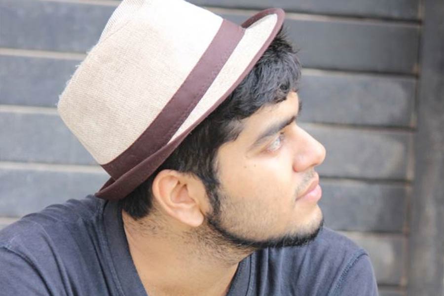 পুলিশ অবশ্য ইতিমধ্যেই আফতাবের নার্কো পরীক্ষা করানোর অনুমতি চেয়েছে। শ্রদ্ধার শরীরের টুকরো বলে জঙ্গল থেকে তুলে আনা দেহাবশেষের ডিএনএ পরীক্ষার রিপোর্ট আসাও বাকি।