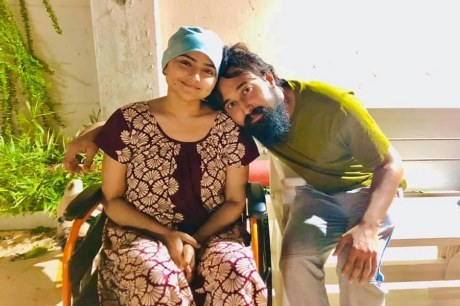  ‘ঝুমুর’ ধারাবাহিক থেকেই শুরু হয় ঐন্দ্রিলা এবং সব্যসাচীর বন্ধুত্ব।