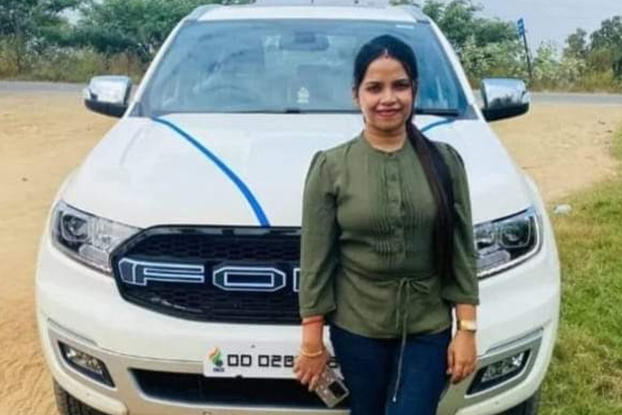 অর্চনার গ্রেফতারের পর থেকেই উধাও তাঁর একটি বিলাসবহুল গাড়ি। ওই গাড়ির খোঁজে তল্লাশি অভিযান শুরু করল এনফোর্সমেন্ট ডিরেক্টরেট (ইডি)। 