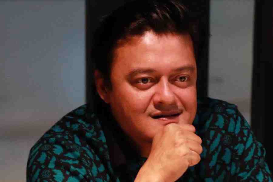 নিজের জন্য সময় বার করা খুব গুরুত্বপূর্ণ বলে মনে করেন অভিনেতা।