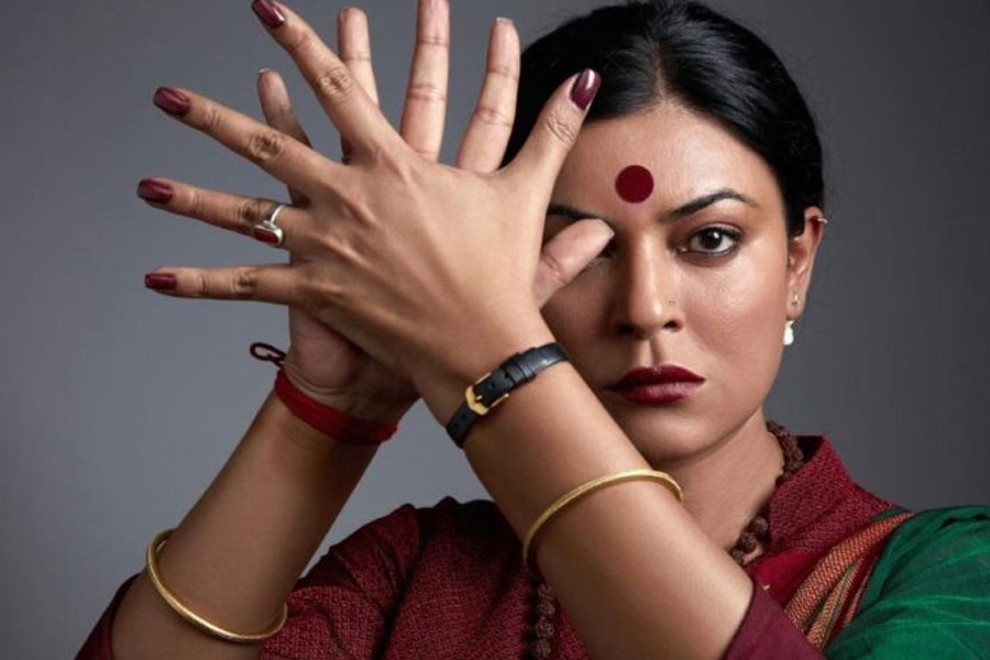 ‘তালি’ ছবিতে বৃহন্নলার চরিত্রে অভিনেত্রী সুস্মিতা সেন।