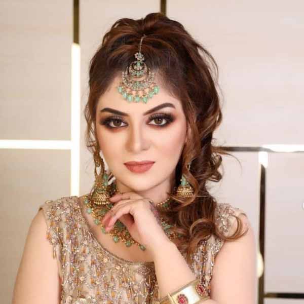 সেই সাক্ষাৎকারে রিদা জানিয়েছেন, তাঁদের তিন বছরের সম্পর্কের পর যে ভাবে বিশ্বাসঘাতকতা করেছেন তাঁর প্রাক্তন স্বামী, সে কথা ভাবলে এখনও শিউরে ওঠেন।