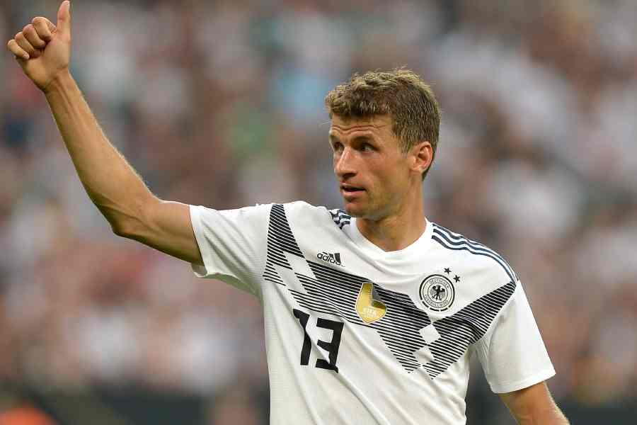 থমাস মুলার: দলের স্ট্রাইকার। ফুটবল বিশ্বকাপে এখনও পর্যন্ত ১৬টি ম্যাচ খেলে ১০টি গোল করেছেন তিনি। নিজের দেশেরই মিরোস্লাভ ক্লোজ়েকে (১৬টি গোল) ছাপিয়ে যাওয়ার সুযোগ তাঁর রয়েছে।