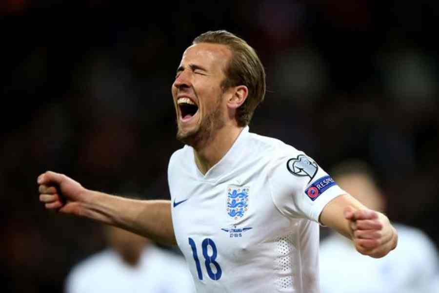 হ্যারি কেন: দলের অধিনায়ক। গোলের জন্য তাঁর দিকেই তাকিয়ে থাকে ইংল্যান্ড। যোগ্যতা অর্জন পর্বের আট ম্যাচে ১২টি গোল করেছেন ইংল্যান্ড অধিনায়ক। প্রতি ৪৯ মিনিটে একটি গোল করেছেন ২৯ বছরের স্ট্রাইকার।