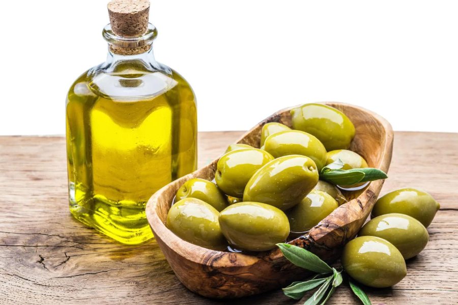 দীর্ঘ ক্ষণ আলোতে থাকলে অলিভ অয়েল নষ্ট হয়ে যেতে পারে।