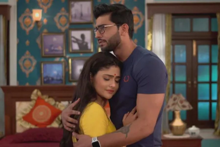 এই ধারাবাহিকেও নায়িকা ঐন্দ্রিলাই। তাঁর বিপরীতে ছিলেন অভিনেতা রবি শ, জয় মুখোপাধ্যায়, সুভদ্রা, মিশমি দাশ, রিজু বিশ্বাসের মতো অভিনেতা অভিনেত্রী। 