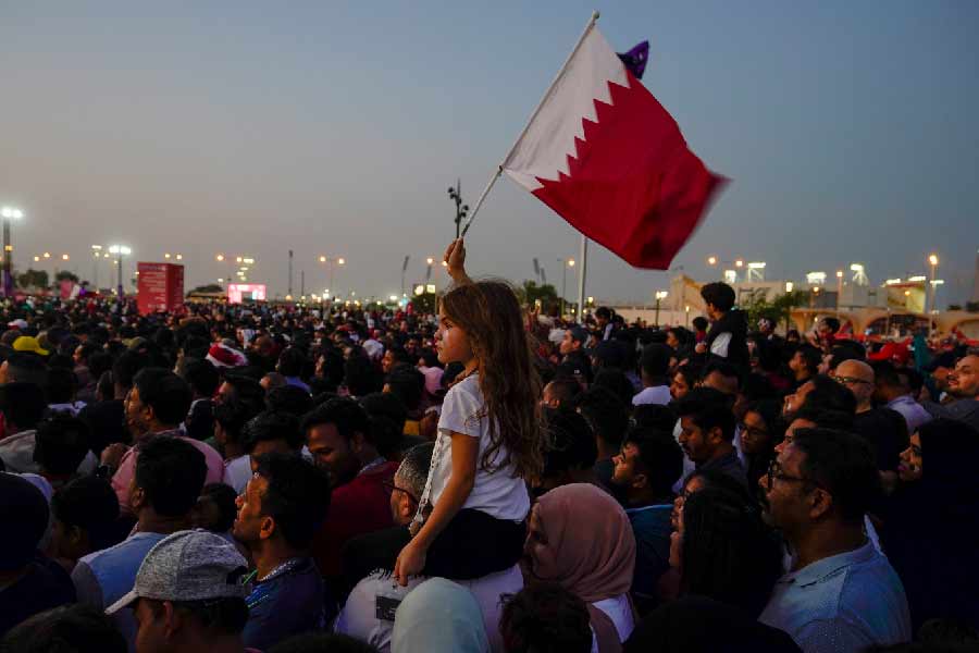 কাতার বিশ্বকাপের বিরুদ্ধে কট্টর ইসলামপন্থী এই জঙ্গি সংগঠনটির মূল অভিযোগ, ইসলামের নৈতিক বিধি লঙ্ঘন করছেন কর্তৃপক্ষ। মুসলিম দেশটিতে বিশ্বকাপের সুবাদে অনেক ‘অনৈতিক, সমকামী এবং দুর্নীতিবাজ মানুষ’ অবাধে প্রবেশ করছেন বলে দাবি তাদের।