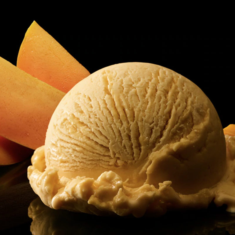 এই আইসক্রিম বানাতে গিয়ে নতুন পরিকল্পনা এল রঘুনন্দনের মাথায়। তিনি ভাবলেন, চকোলেট এবং ভ্যানিলা ফ্লেভারের আইসক্রিম বহুল প্রচলিত। এই আইসক্রিমের স্বাদে কোনও ভাবে বদল আনলে কেমন হয়?