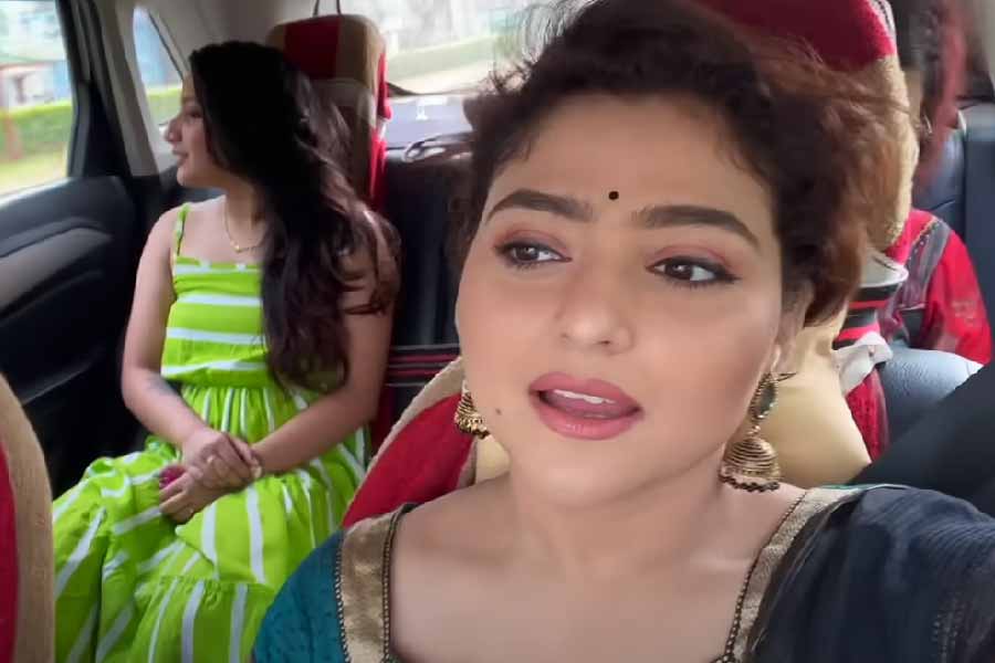 নিজের ইউটিউব চ্যানেলে সেই ভিডিয়ো আপলোড করেছিলেন তিনি। ঐন্দ্রিলা প্রয়াত হওয়ার পর সেই ভিডিয়োটি নতুন করে সমাজমাধ্যমে ভাইরাল হতে শুরু করেছে।