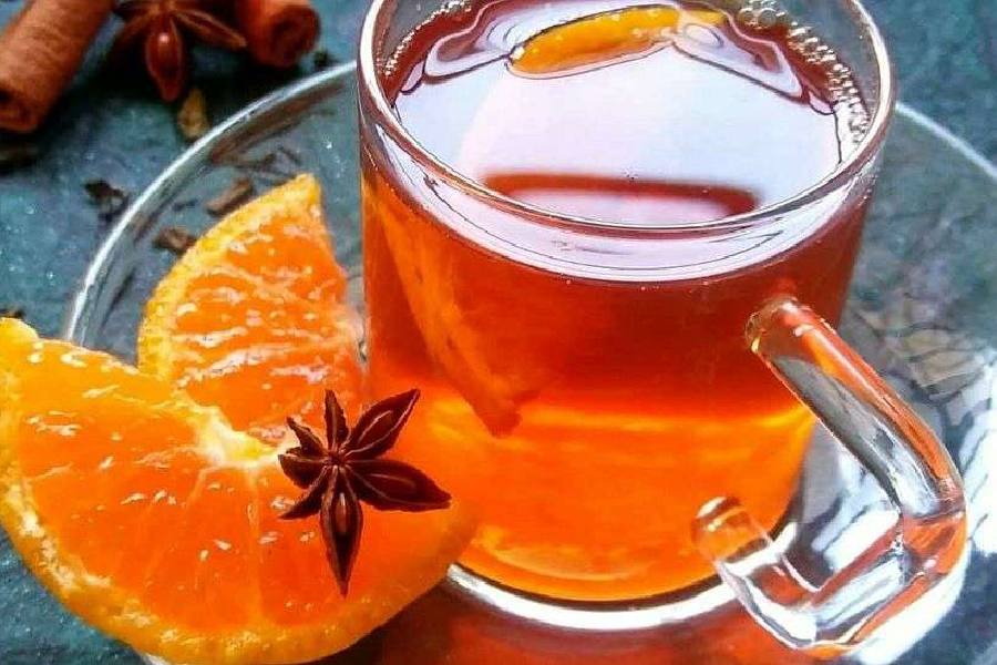 ডিটক্স ওয়াটারের বদলেও খেতে পারেন এই চা।