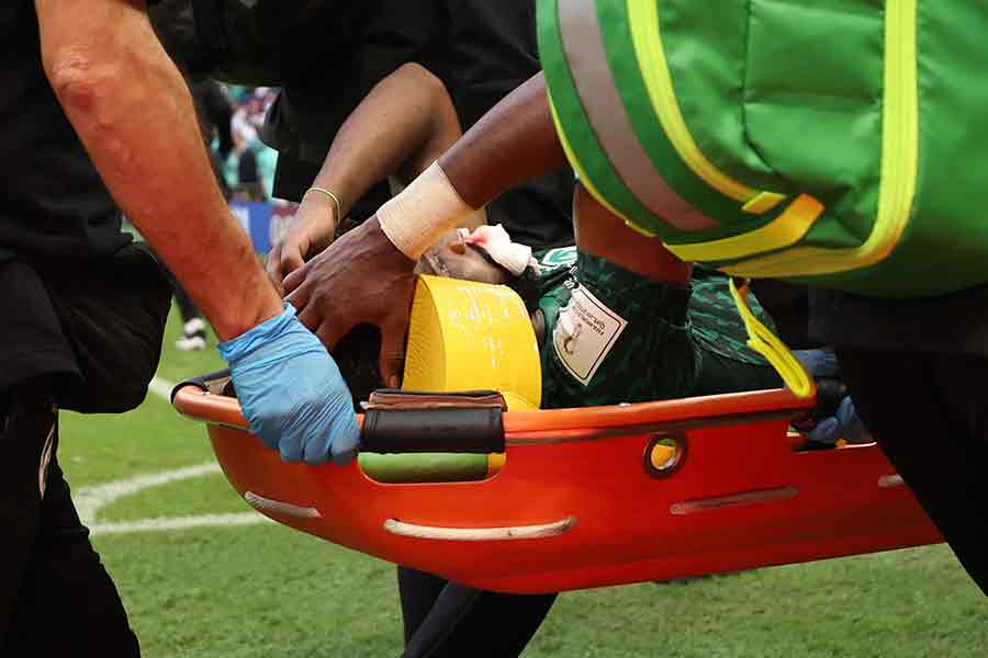 চোয়াল ভেঙে গিয়েছে ডিফেন্ডার ইয়াসের আল সাহরানির।