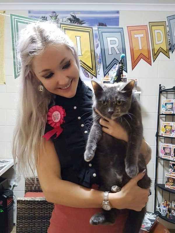 ৪ বছর ধরে বিচারের আশায় রয়েছে তোয়ার পরিবার। শুক্রবার রাজবিন্দরের গ্রেফতারে তাঁরা কিছুটা স্বস্তির নিশ্বাস ফেলেছেন। অস্ট্রেলিয়ার আদালতেই রাজবিন্দরের বিচারপ্রক্রিয়া চলবে।