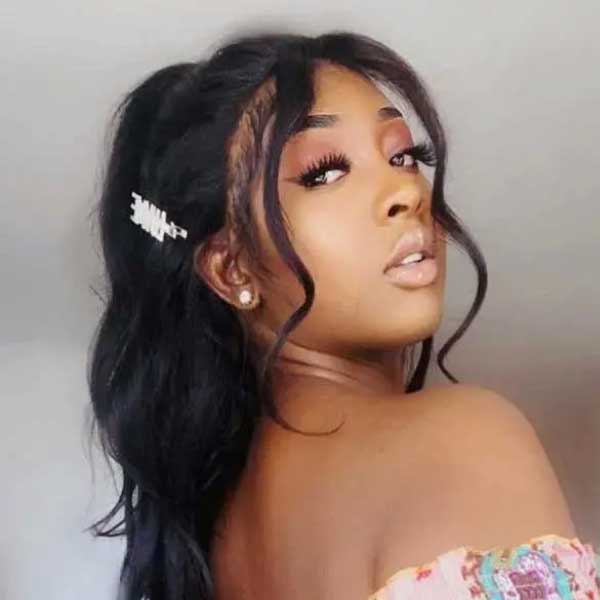 গত বছর মে মাসে এই ঘটনায় মৃত্যু হয় তরুণীর। যুবকের বিরুদ্ধে দায়ের হয় খুনের মামলা। সেই ঘটনাই সম্প্রতি প্রকাশ্যে এসেছে। 