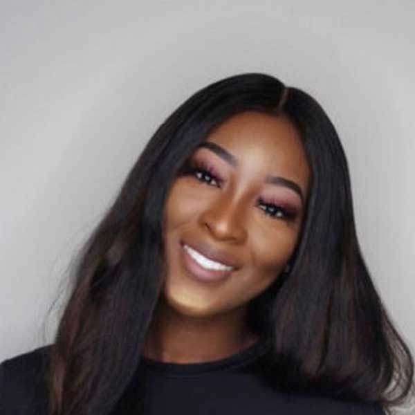 তরুণীর মা এ-ও দাবি করেছেন যে, খুনের ঘটনার আগে দু’দিন ধরে যুবকের সঙ্গে ফোনে কথা বলার চেষ্টা করেছিলেন ওই তরুণী। কিন্তু ফোন তোলেননি যুবক। তরুণীকে এড়ানোর জন্যই তিনি ফোনে কথা বলেননি বলে জানিয়েছেন। 