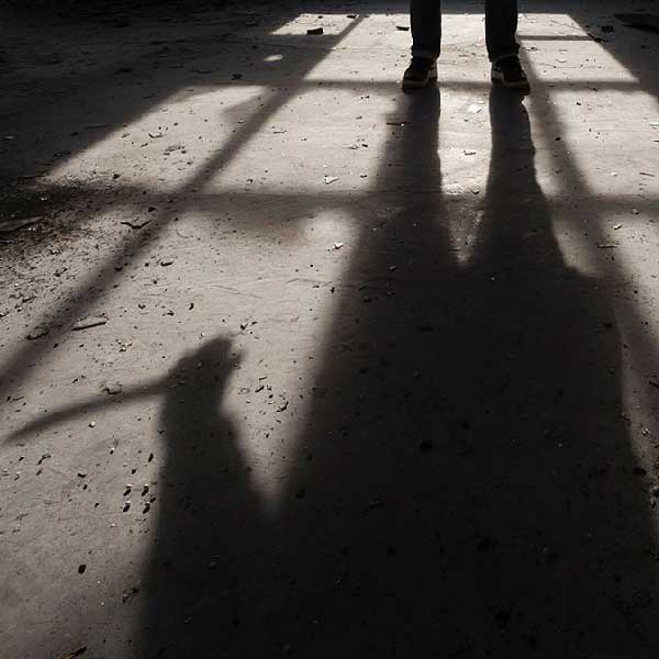 ‘বাইবেল জন: ক্রিয়েশন অফ আ সিরিয়াল কিলার’ নামে বিবিসি-র একটি পডকাস্টে দাবি করা হয়েছে, গ্লাসগোর বাসিন্দা জন আর্ভিন ম্যাকিইন্স আসলে ওই সিরিয়াল কিলার। ১৯৮০ সালে যিনি আত্মহত্যা করেছিলেন। এ নিয়ে গোয়েন্দাদের কাছে বহু তথ্যপ্রমাণ রয়েছে।  