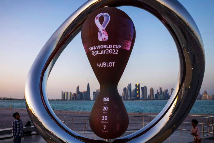 সেই সৌদি আরবের প্রতিবেশী দেশে ফুটবল বিশ্বকাপের আয়োজনে হতাশ তানিয়া। তিনি খোলাখুলি জানিয়েছেন, কাতার, সৌদি বা পশ্চিম এশিয়ার অন্যান্য দেশের রক্ষণশীল দৃষ্টিভঙ্গি তাঁর আপত্তিকর মনে হয়।