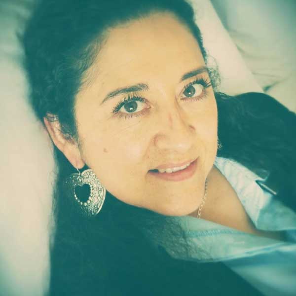 পুলিশ সূত্রে খবর, পেরুতে যাওয়ার আগে ব্লাঙ্কা তাঁর পরিবারকে জানিয়েছিলেন যে, তিনি কয়েক দিনের জন্য পেরুর রাজধানী লিমায় যাচ্ছেন। ডেটিং অ্যাপে যে মানুষটির সঙ্গে সম্পর্ক গড়ে উঠেছে, তাঁর সঙ্গে কয়েক দিন কাটিয়ে আবার ফিরে আসবেন।