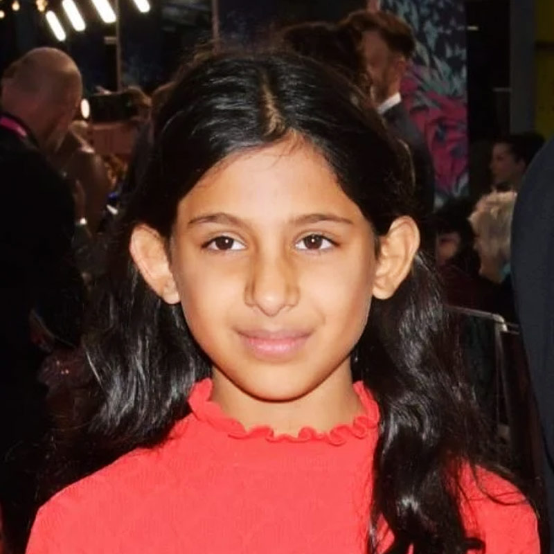 লন্ডনের একটি অনুষ্ঠানে শুক্রবার নাচ করেছে ৯ বছরের অনুষ্কা। ব্রিটেনের রাজধানী শহরে অনুষ্ঠিত হচ্ছে ‘আন্তর্জাতিক কুচিপুড়ি নৃত্যানুষ্ঠান ২০২২’। এই অনুষ্ঠানের নাম দেওয়া হয়েছে ‘রং’। সেখানেই অনুষ্কা অংশ নিয়েছে।