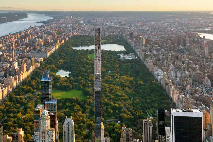 শেষ হল বিশ্বের সবচেয়ে সরু বহুতল স্টেনওয়ে টাওয়ার নির্মাণের কাজ। দিন কয়েক আগে এই বহুতল তৈরি হল আমেরিকার নিউ ইয়র্কে।