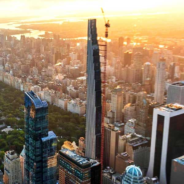 নিউ ইয়র্কের ম্যানহাটন শহরের প্রাণকেন্দ্রে তৈরি হয়েছে স্টেনওয়ে টাওয়ার।