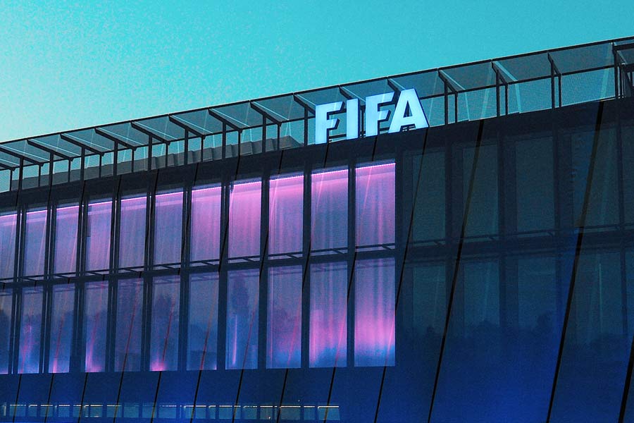 অনেকে বলেন, ব্রাজিলে খেলতে যাওয়ার মতো আর্থিক সামর্থ্য ভারতের ছিল না। তাই তাদের বিশ্বকাপ খেলতে পাঠানো হয়নি। তবে এ যুক্তিও ত্রুটি মুক্ত নয়। কারণ, ফিফা ভারতীয় ফুটবলারদের ব্রাজিল-যাত্রা সংক্রান্ত খরচ বহন করার আশ্বাস দিয়েছিল।