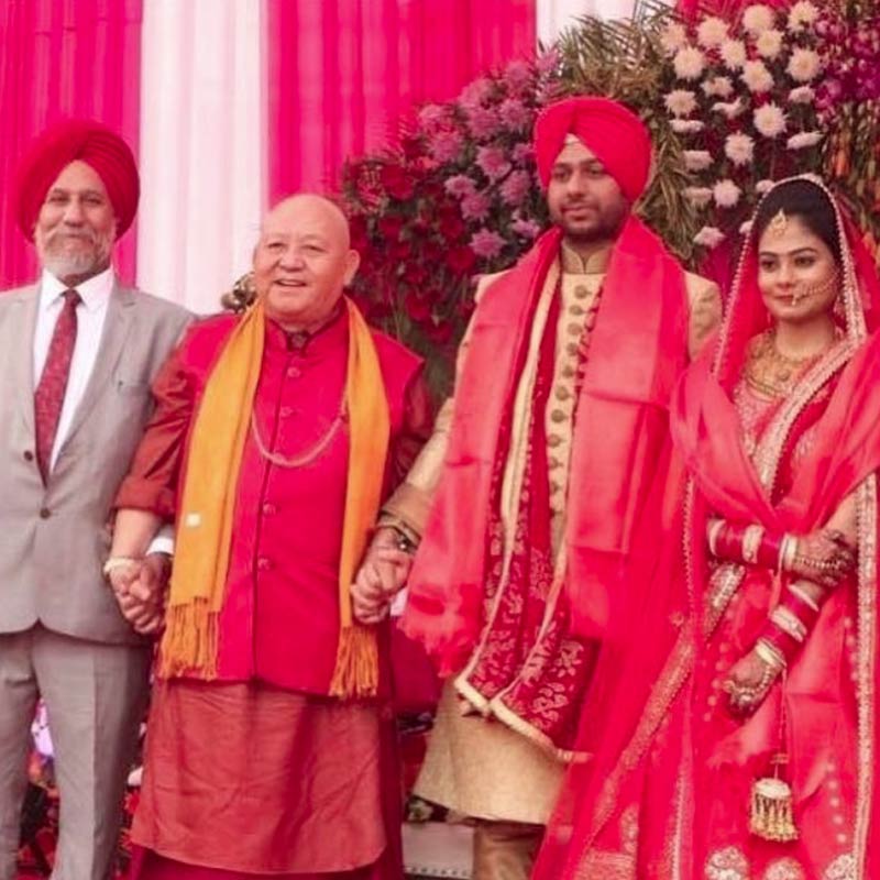 ২০১৭ সালে জসমিতের সঙ্গে বিয়ে হয় আর্তিকার। আইআইটি রুরকির স্নাতক পঞ্জাবের লুধিয়ানার বাসিন্দা জমসিত। 