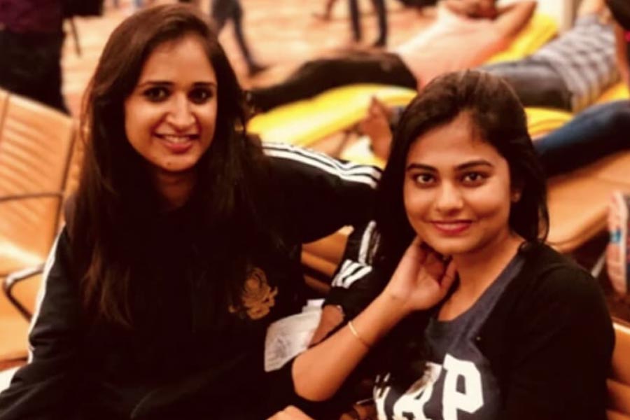 ২০১০ সাল থেকে ইউপিএসসি পরীক্ষার প্রস্তুতি নেওয়া শুরু করেন জসমিত। দু’বার ব্যর্থ হয়েছিলেন। আবার ২০১৪ সালে পরীক্ষায় বসেন।