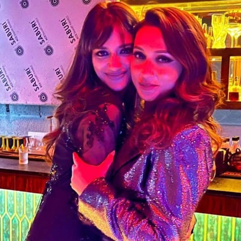 জুটিতে মিমি-নুসরত।