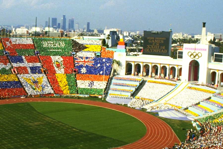 সোভিয়েত ইউনিয়ন এর ‘মধুর’ প্রতিশোধ নেয় ১৯৮৪ সালের লস অ্যাঞ্জেলস অলিম্পিক্সে। সোভিয়েত প্রভাবাধীন দেশগুলি আমেরিকায় হওয়া এই অলিম্পিক্সকে বয়কট করেছিল।